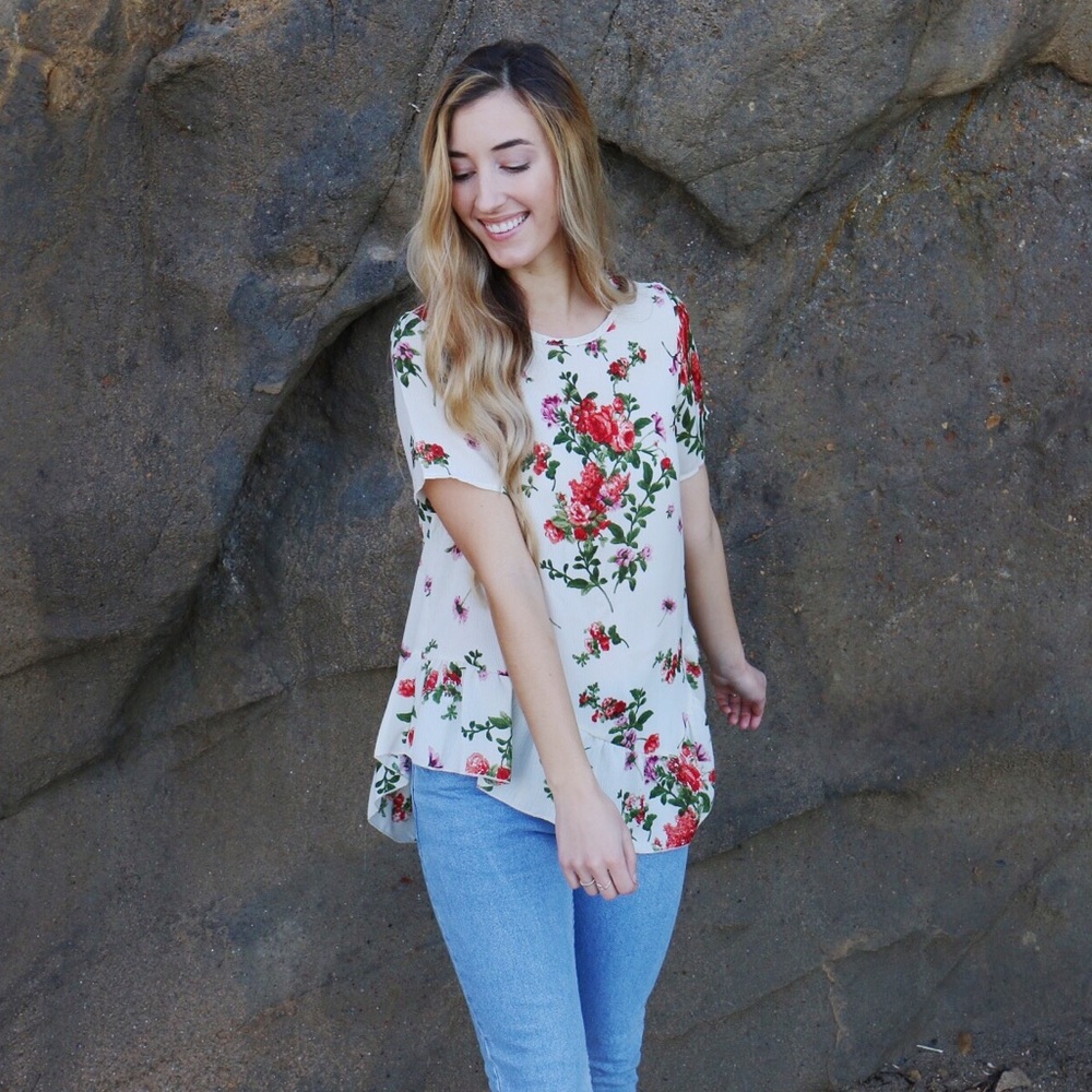 ivory floral top - Picture 3 of 5